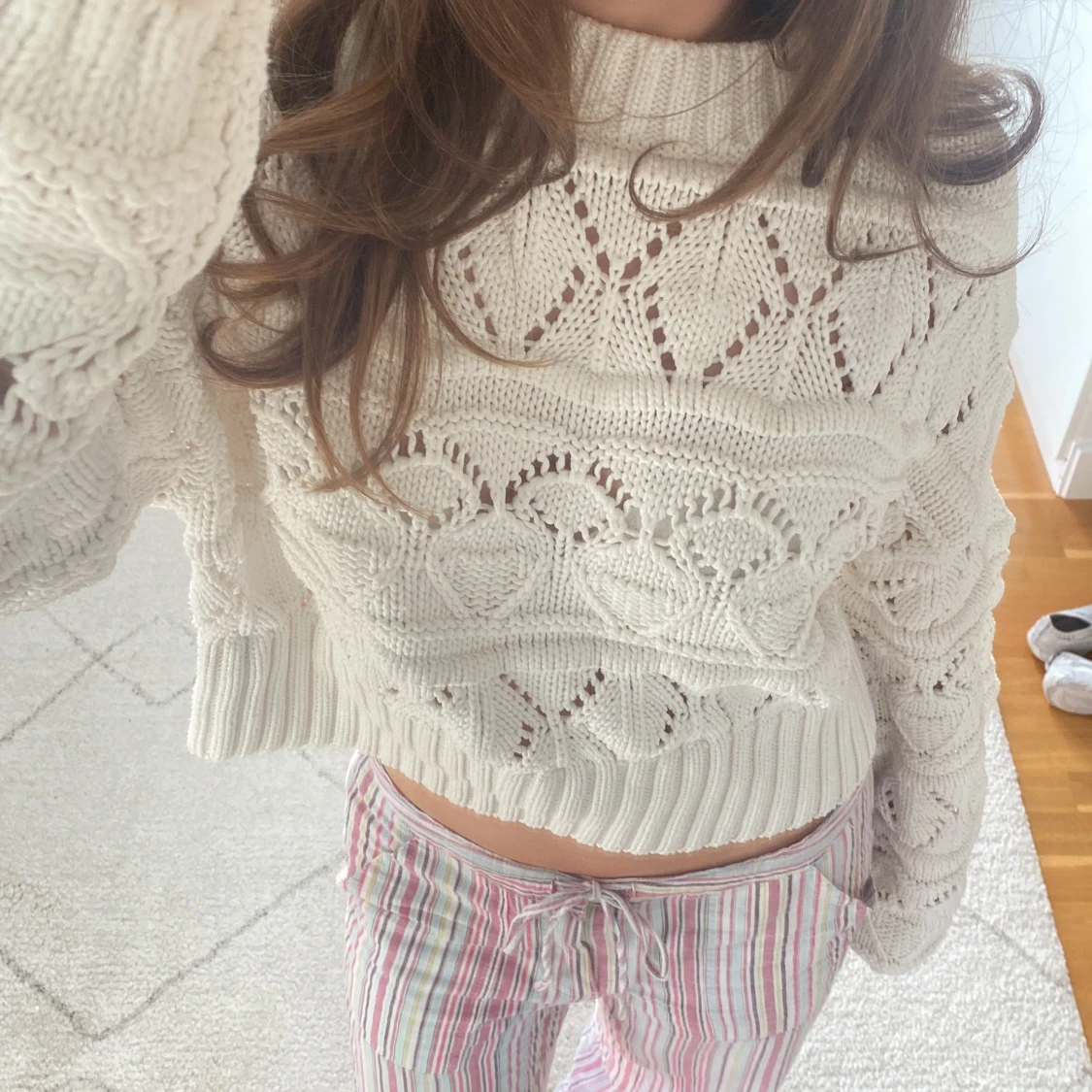 Vit stickad tröja - 2