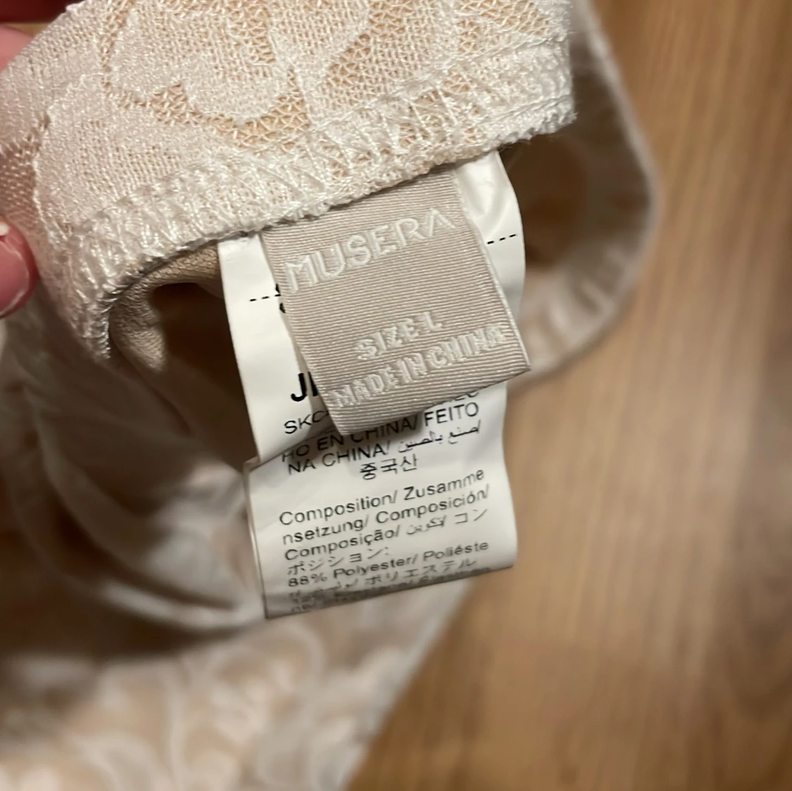 Vit långkjol med blommigt mönster Mussera - 1