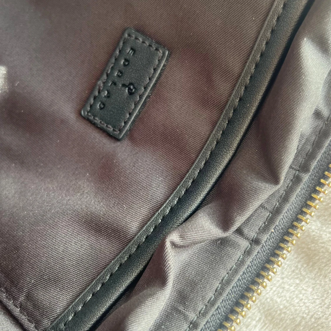 Svart kuvertväska från Edblad - 2