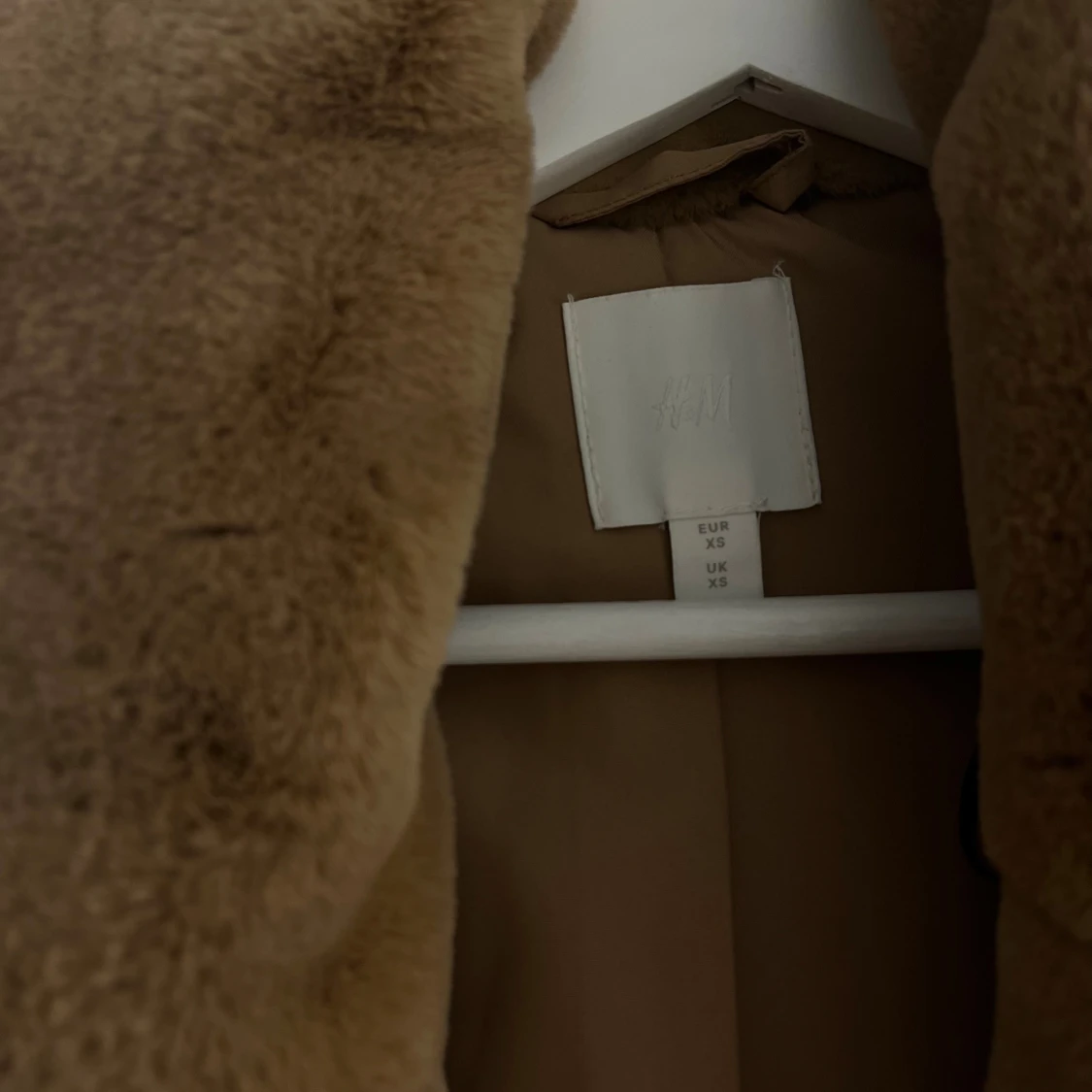 Beige pälsjacka från H&M XS - 2