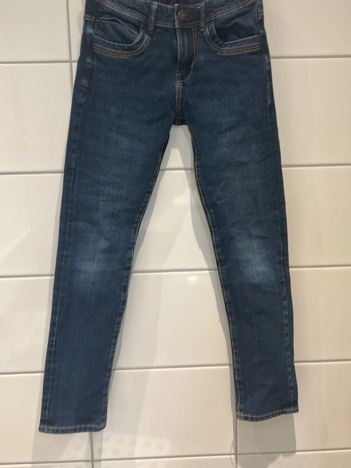 Mörkblå skinny jeans med stretch