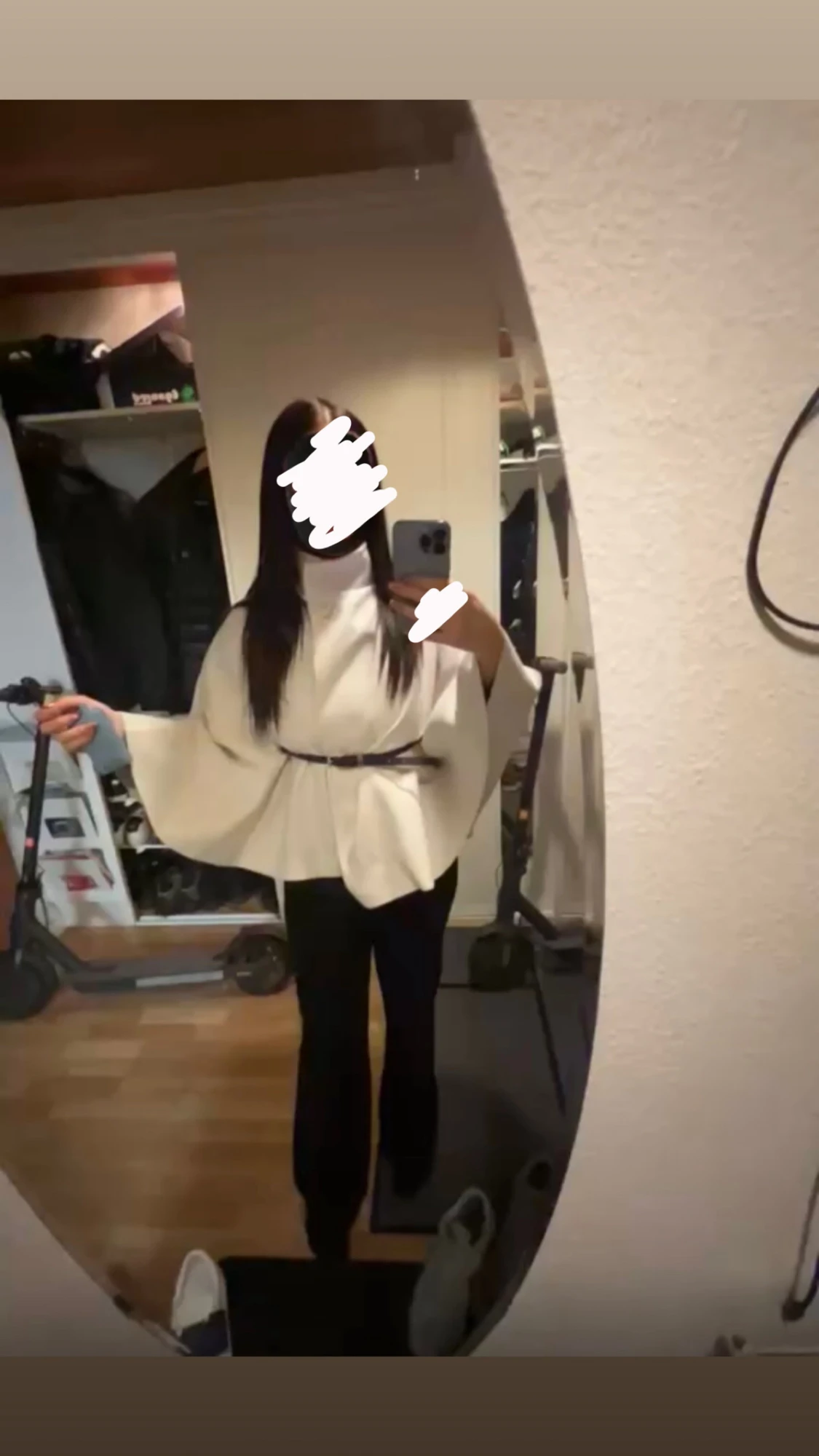 Cremefärgad poncho blair 