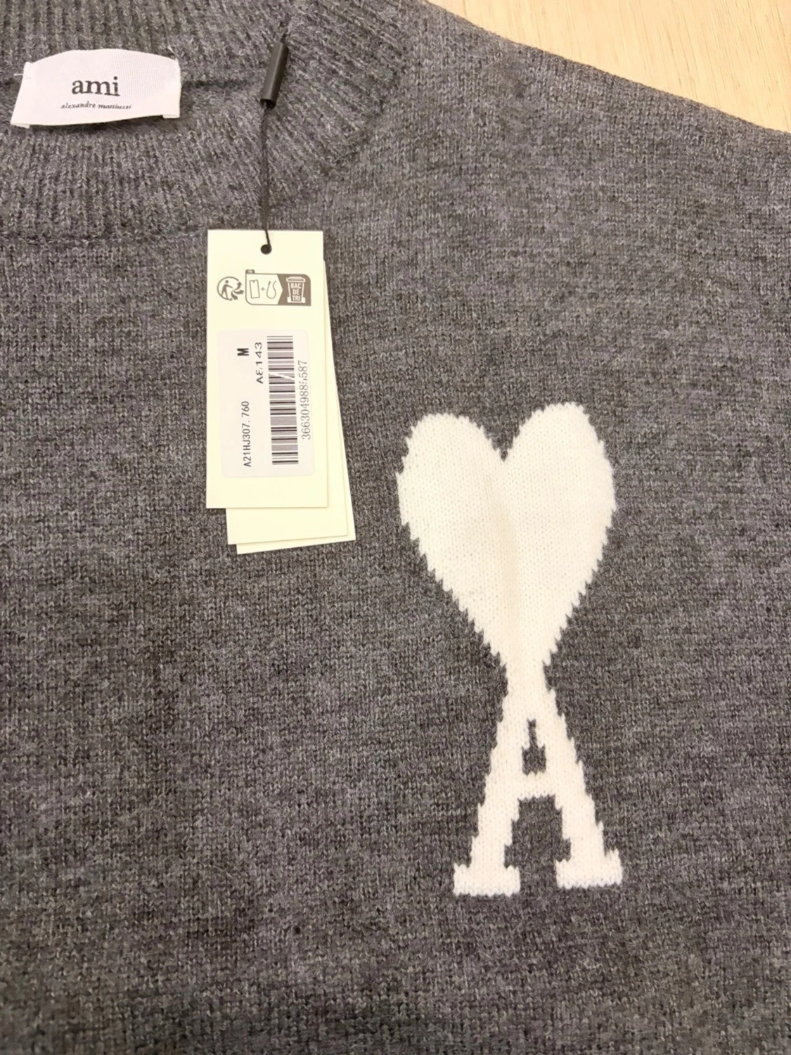 Grå stickad tröja från Ami - 3