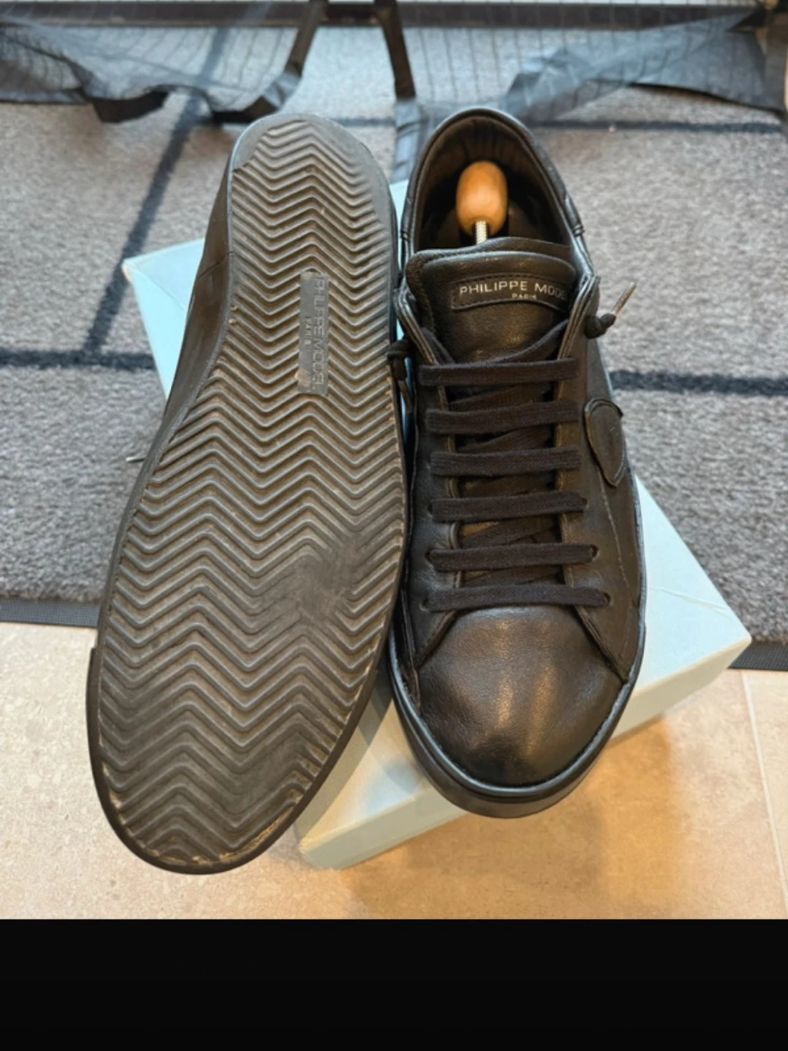 Svarta sneakers från Philippe Model - 3