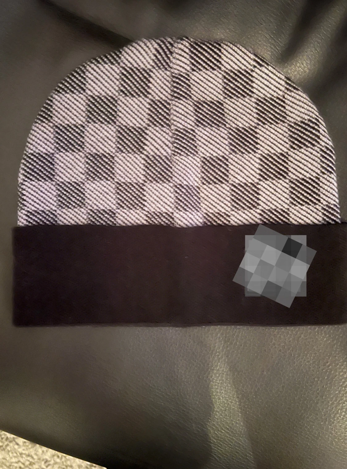 Svart och Grå rutig mössa