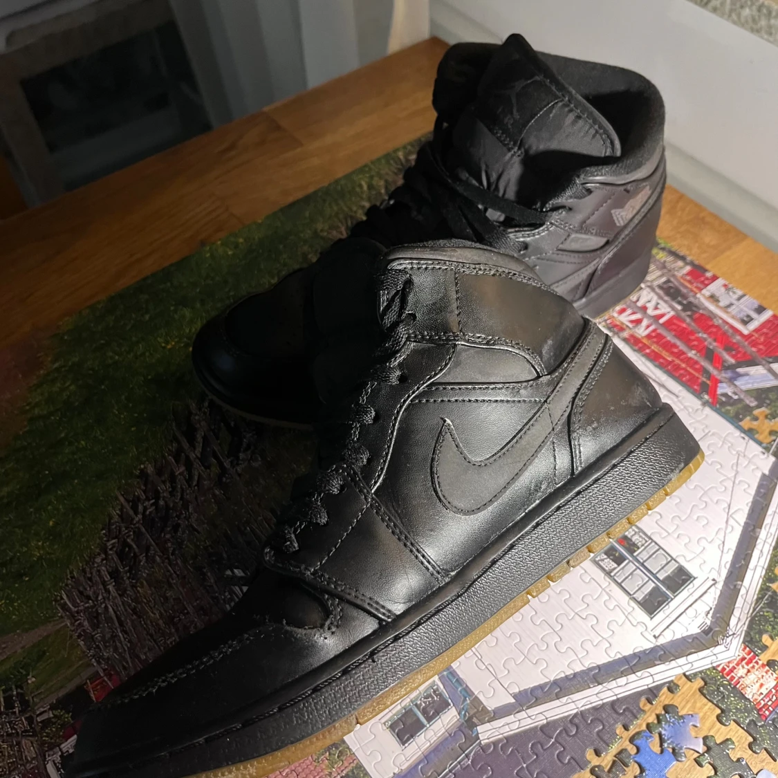 Nike Air Jordan 1 Mid Svarta Skinn - 3