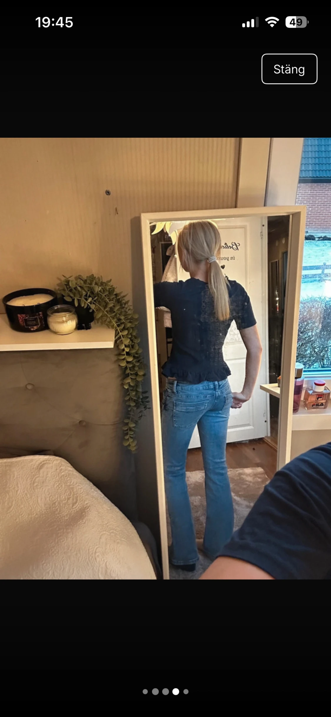 Mörkblå volangblus från Gina Tricot - 3