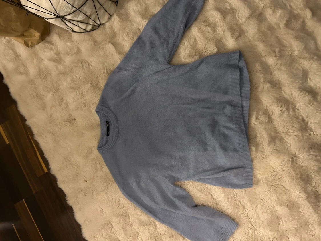 Ljusblå stickad tröja från 157 - 1