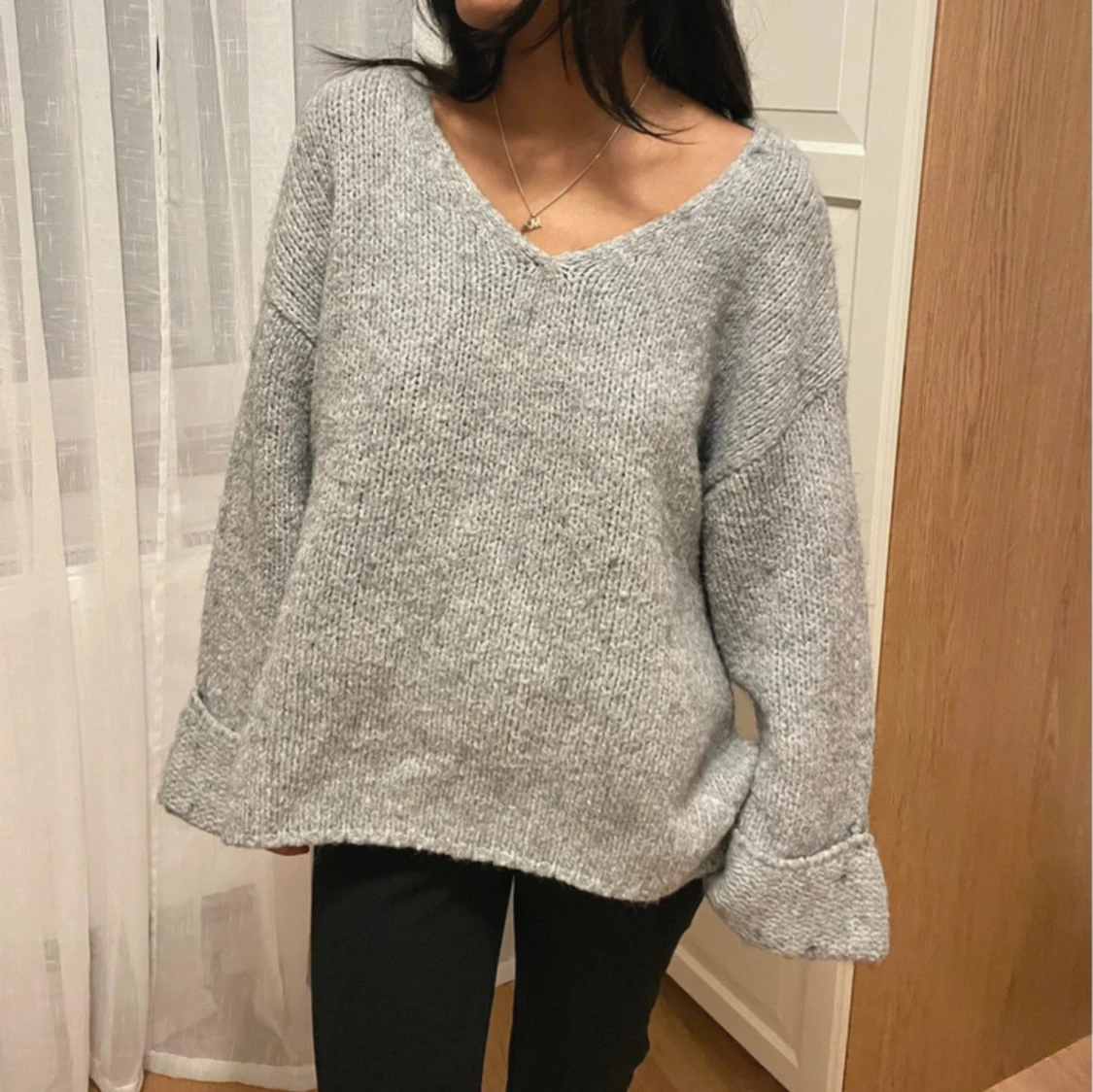 Grå oversized stickad tröja - 1