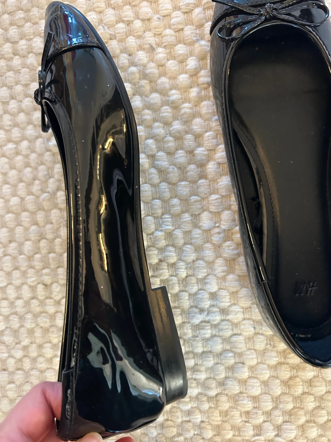 Svarta ballerinaskor med rosett hm Stl 39 - 4