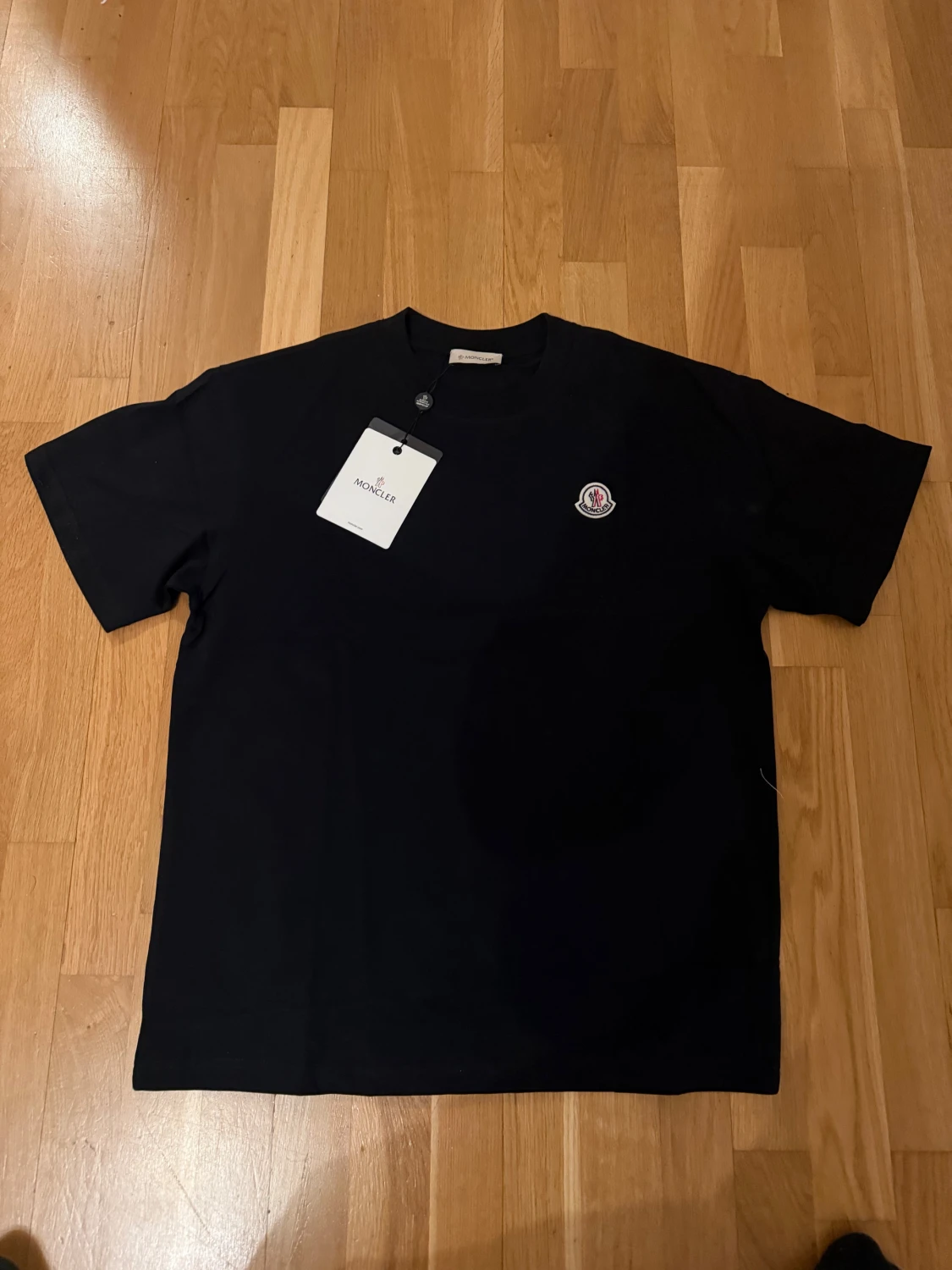 Svart Moncler t-shirt i bomull