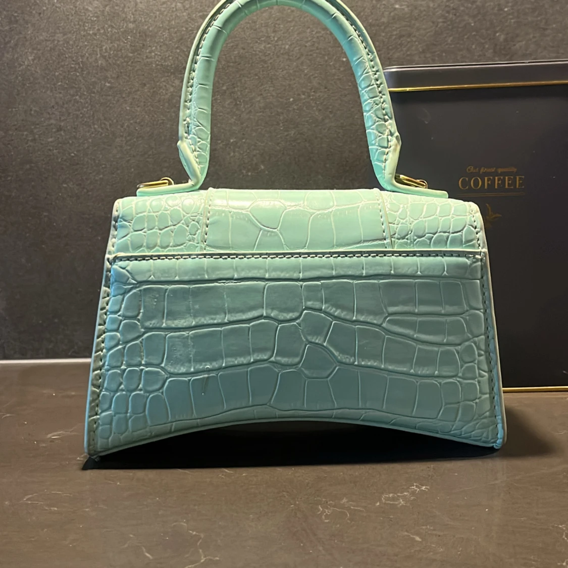 Mintgrön handväska i skinn - 1