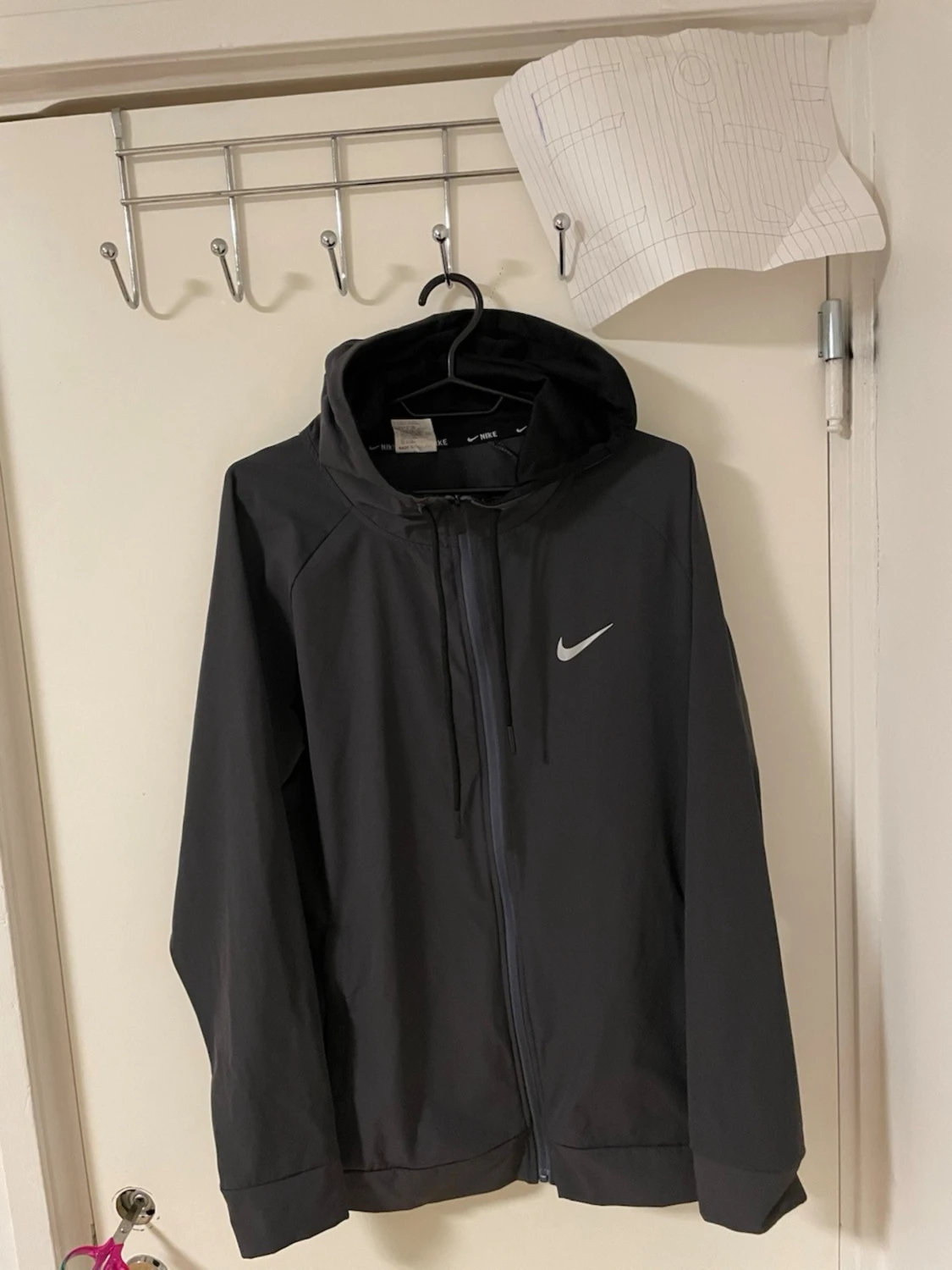 Svart vindjacka  Nike