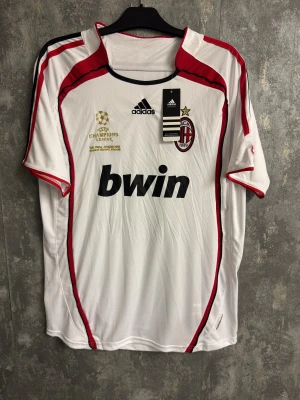 AC Milan Champions League tröja Kaka - Ny XL - Helt ny i storlek XL, kaka Milan retro. 