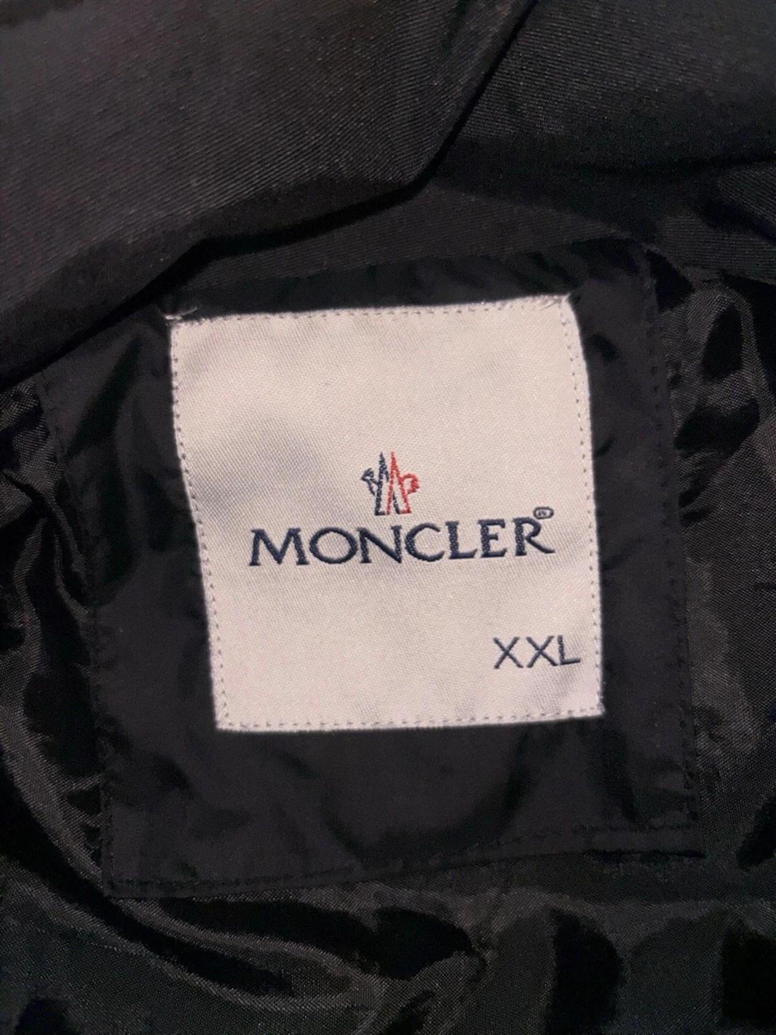 Moncler dunväst röd och svart XXL - 2