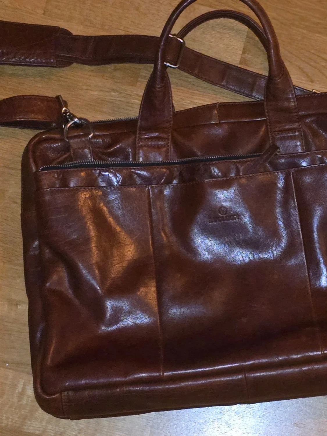 Brun skinnportfölj från Lucleon Jättefint skick! - 2