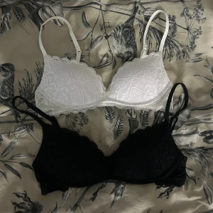 Intimissimi bh - Säljer dessa två bh:ar från Intimissimi, endast testade. Modellen gioia, köpt för 1068kr