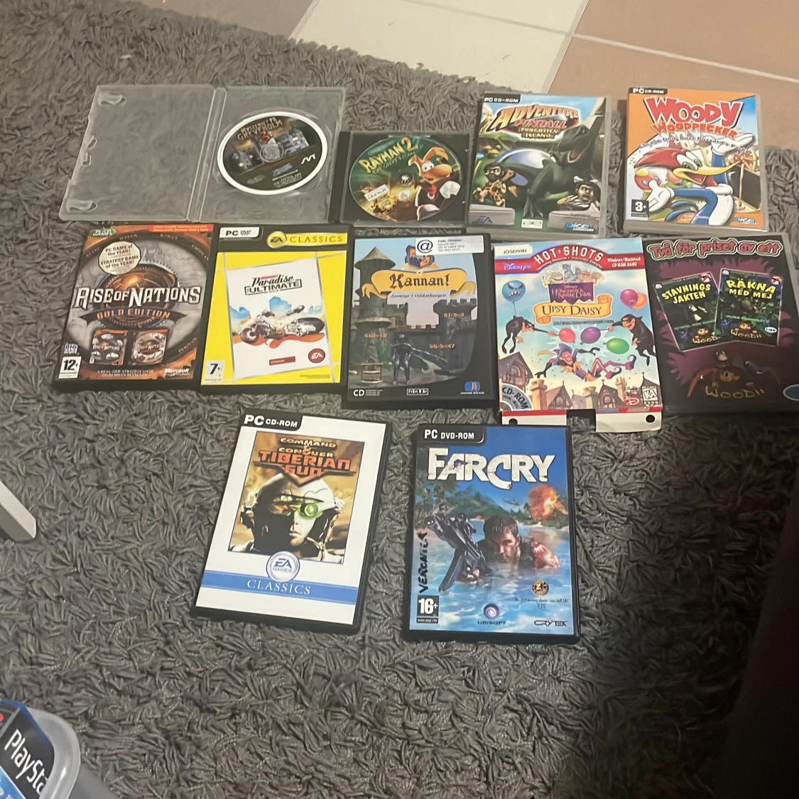 PC-spel samling (Far Cry, Rayman 2, Command & Conquer, m.fl.)