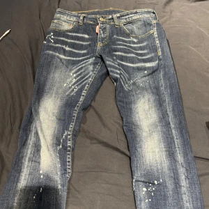 Dsquared2 jeans - Mycket bra skick, inga skador