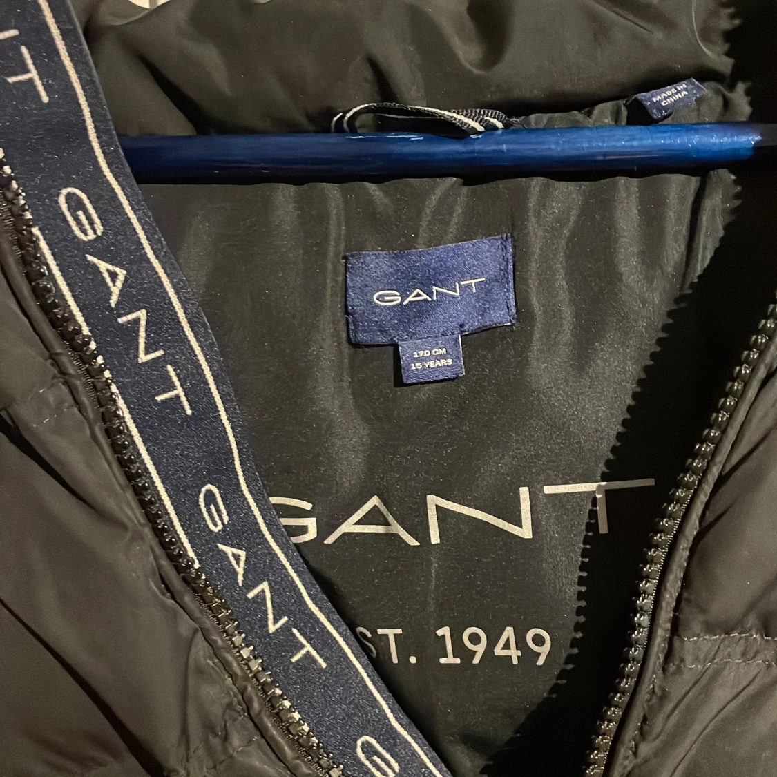 Svart pufferjacka från GANT - 2