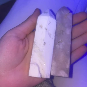 Kristall torn  - Äkta kristall torn, priset kan diskuteras 💕