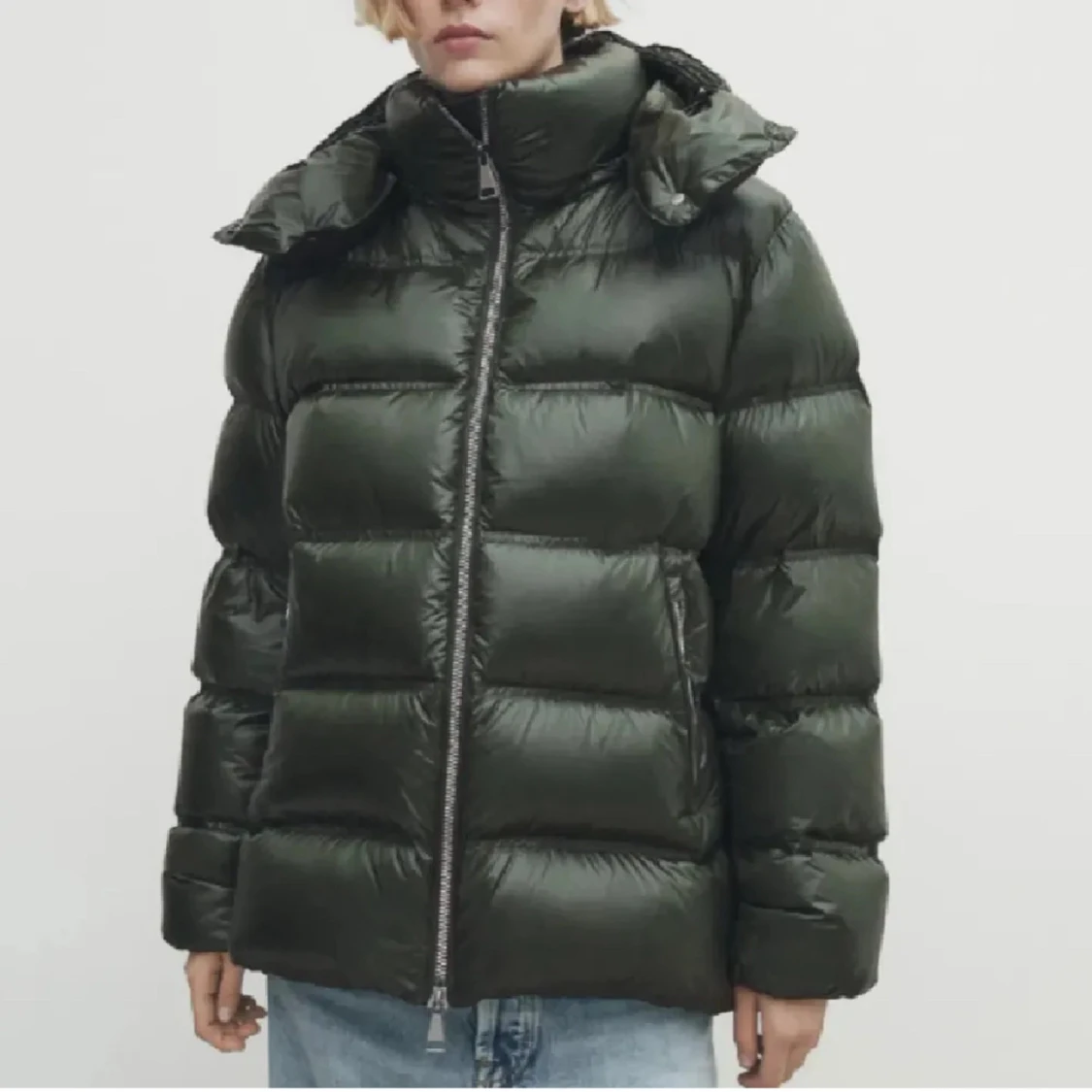 Grön pufferjacka från Massimo Dutti