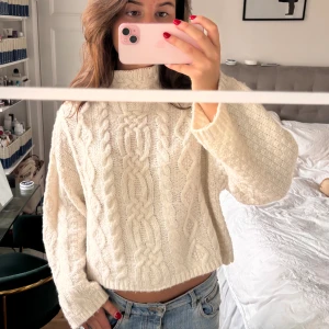 Stickad tröja  - Så snygg perfekt till hösten och vintern 