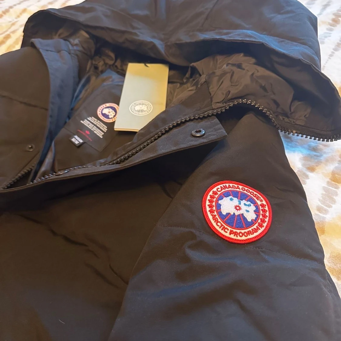 Svart dunjacka från Canada Goose M - 1