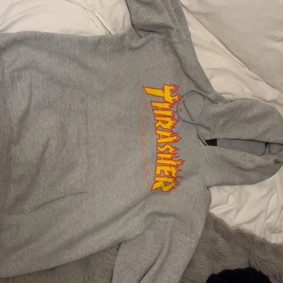 Grå Thrasher hoodie - 1