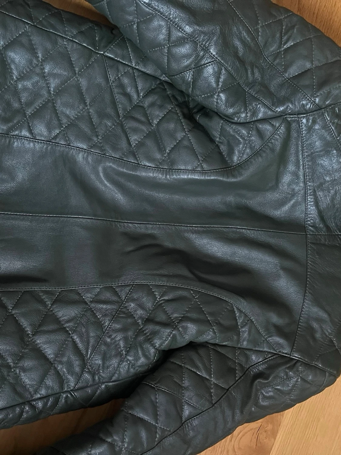 Mörkgrön skinnjacka  - 2