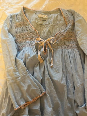 Odd Molly blus - Jätte söt luftig odd Molly blus. Hittar ingen storlek men den passar som en M ungefär 