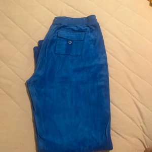 Juicy couture byxa - Byxa från juicy couture med äldra lapp