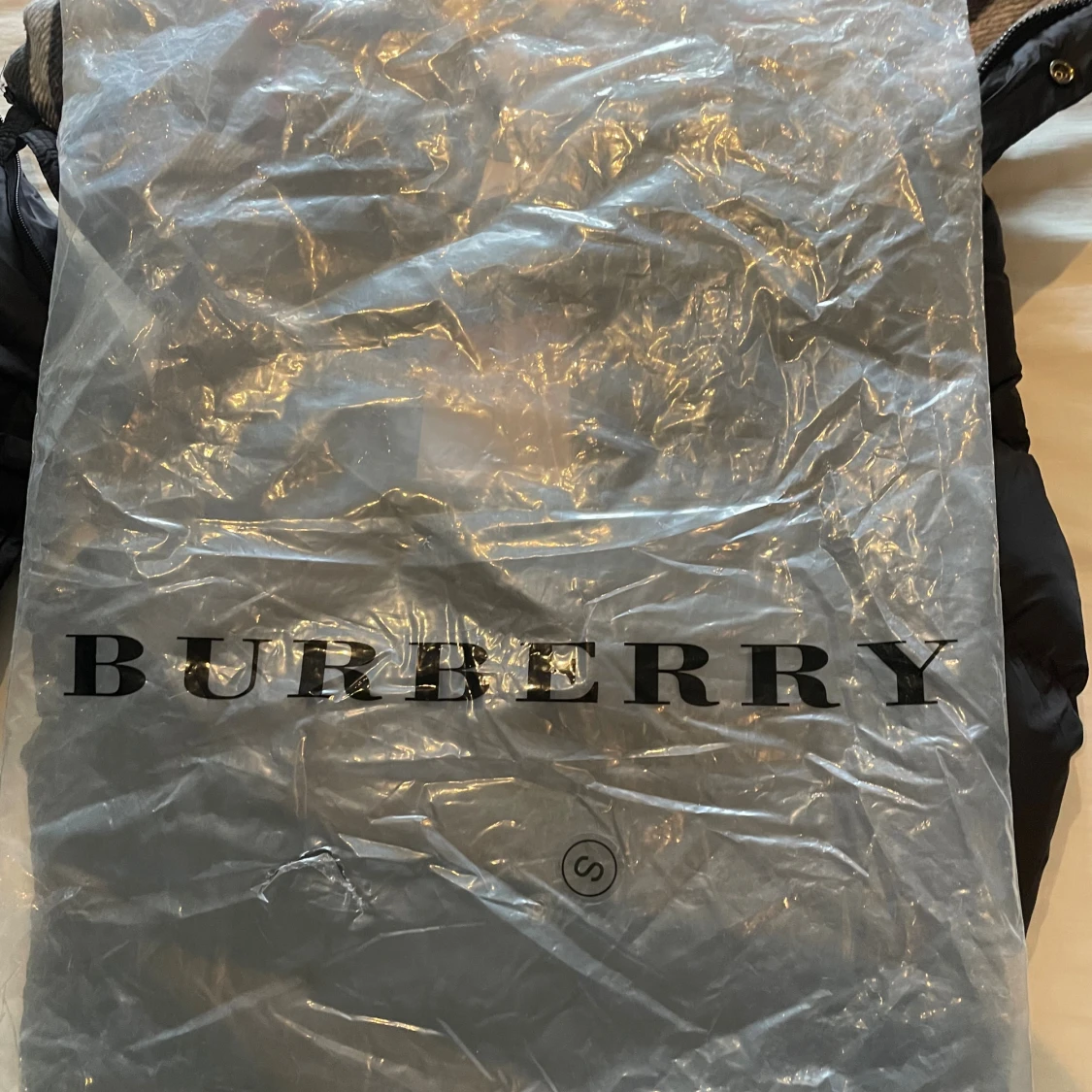 Svart pufferjacka från Burberry/bb storlek S / P - 4