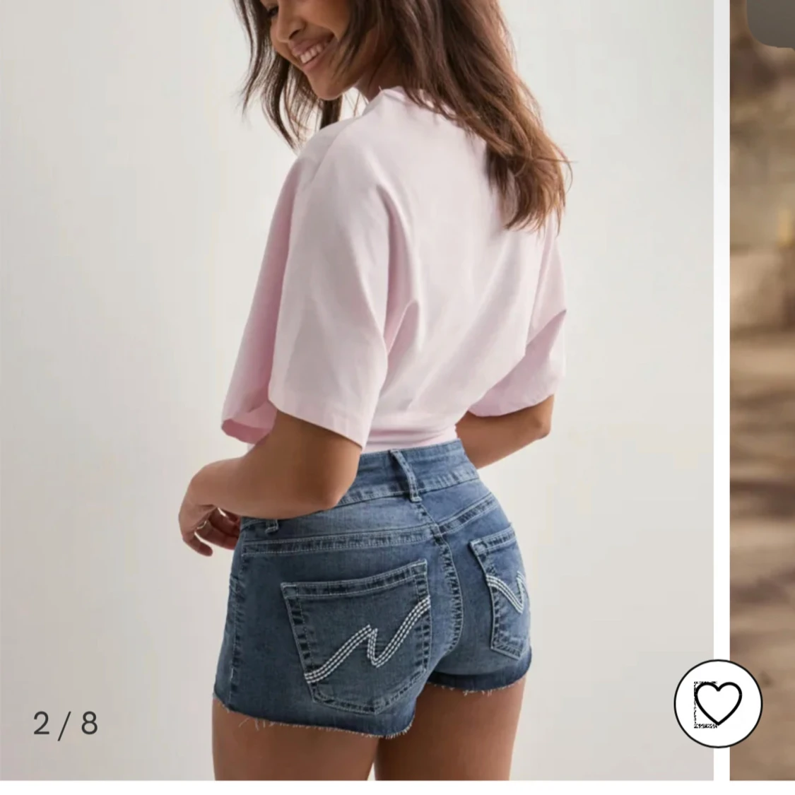 blå jeansshorts med snygga fickor!! - 1