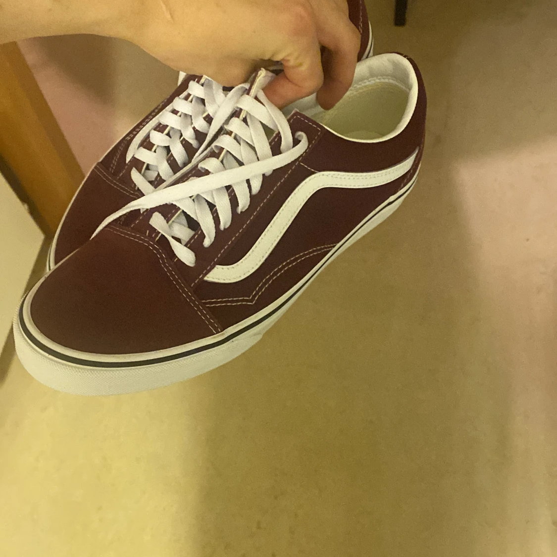 Vinröda vans  nya - 2