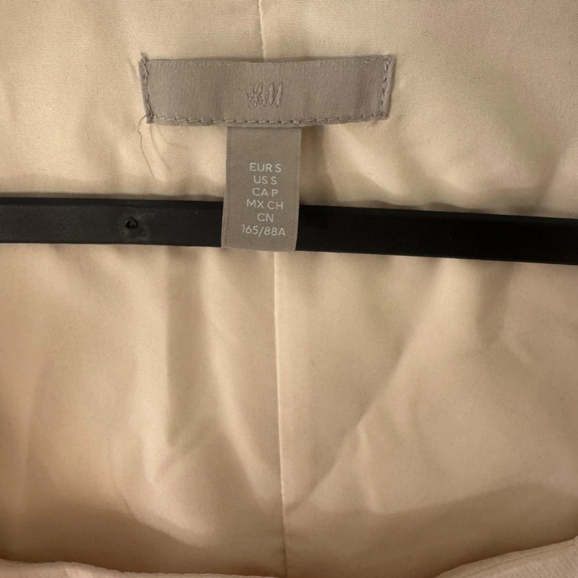 Beige långärmad blus från H&M - 2