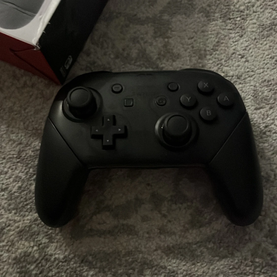 Nintendo Switch Pro Controller - 2