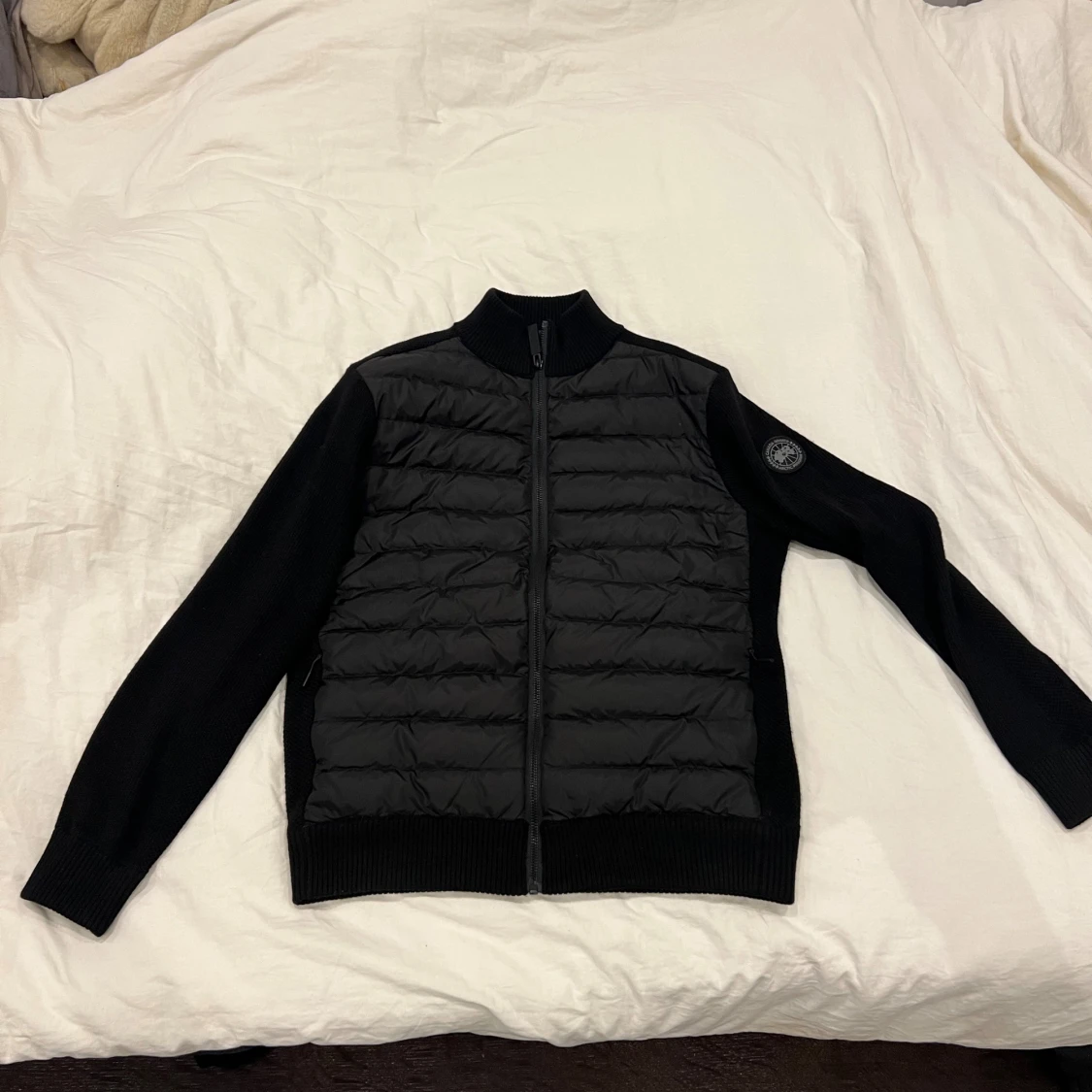 Svart cardigan från Canada Goose