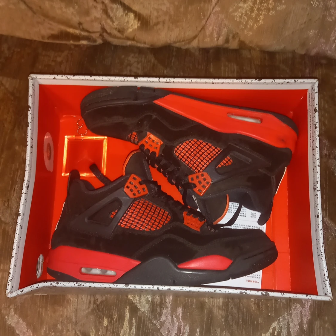 Nike Air Jordan 4 Svart/Röd - 3
