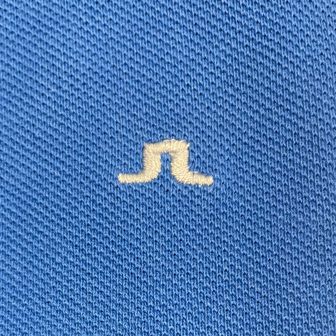 Blå pikétröja från J.Lindeberg M - 3