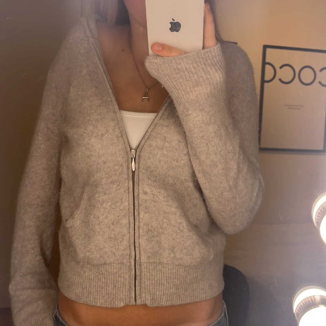 Grå kofta i kashmir från From Future