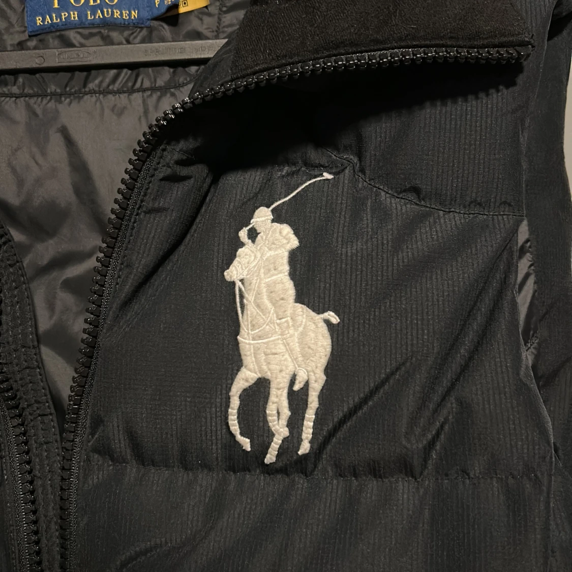Svart dunväst från Polo Ralph Lauren - 3