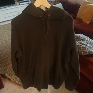 Paul & Friends hoodie  - Grönbrun hoodie från Paul and friends. Storlek XL.