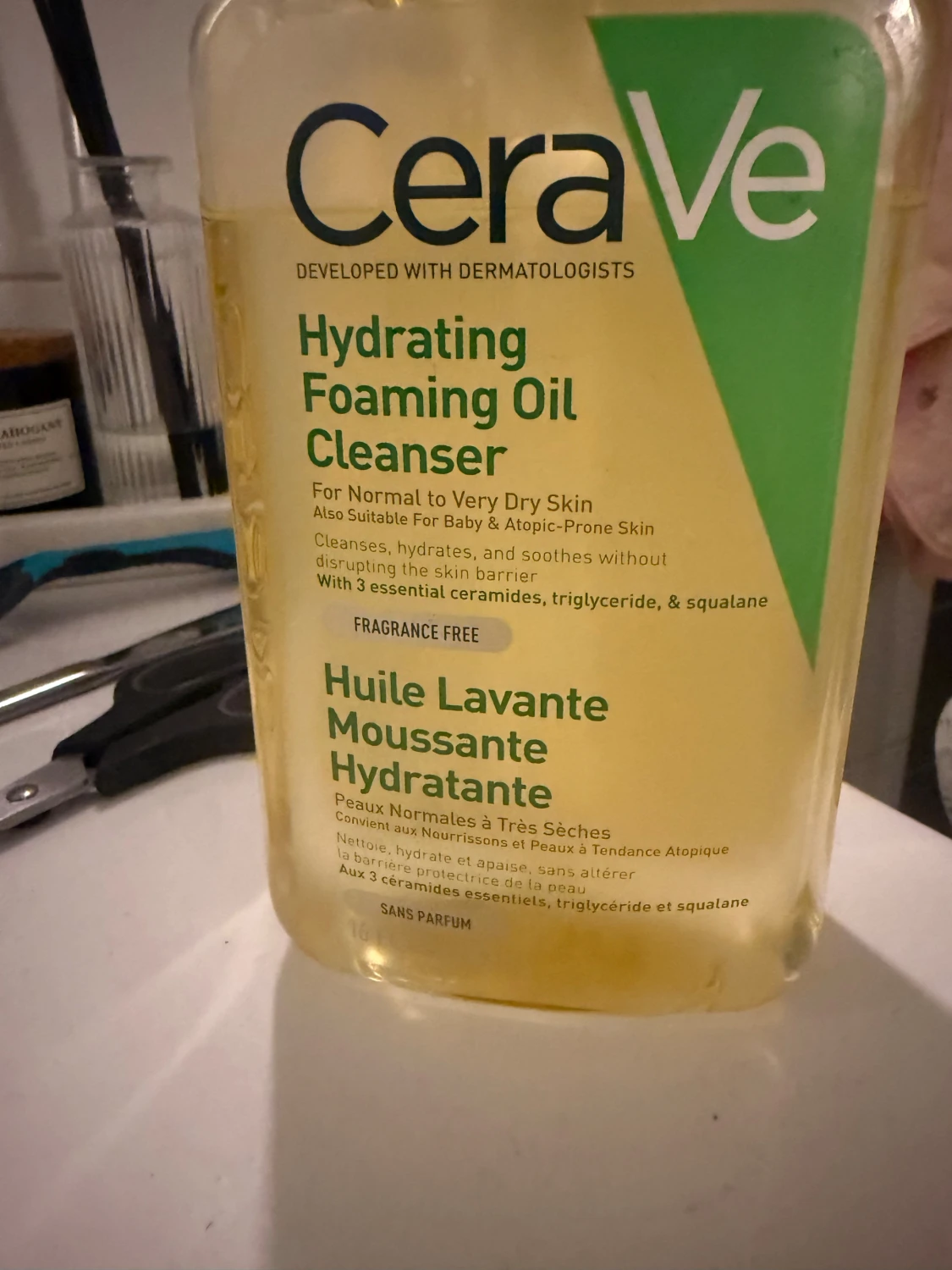 CeraVe Hydrating Foaming Oil Cleanser - 2