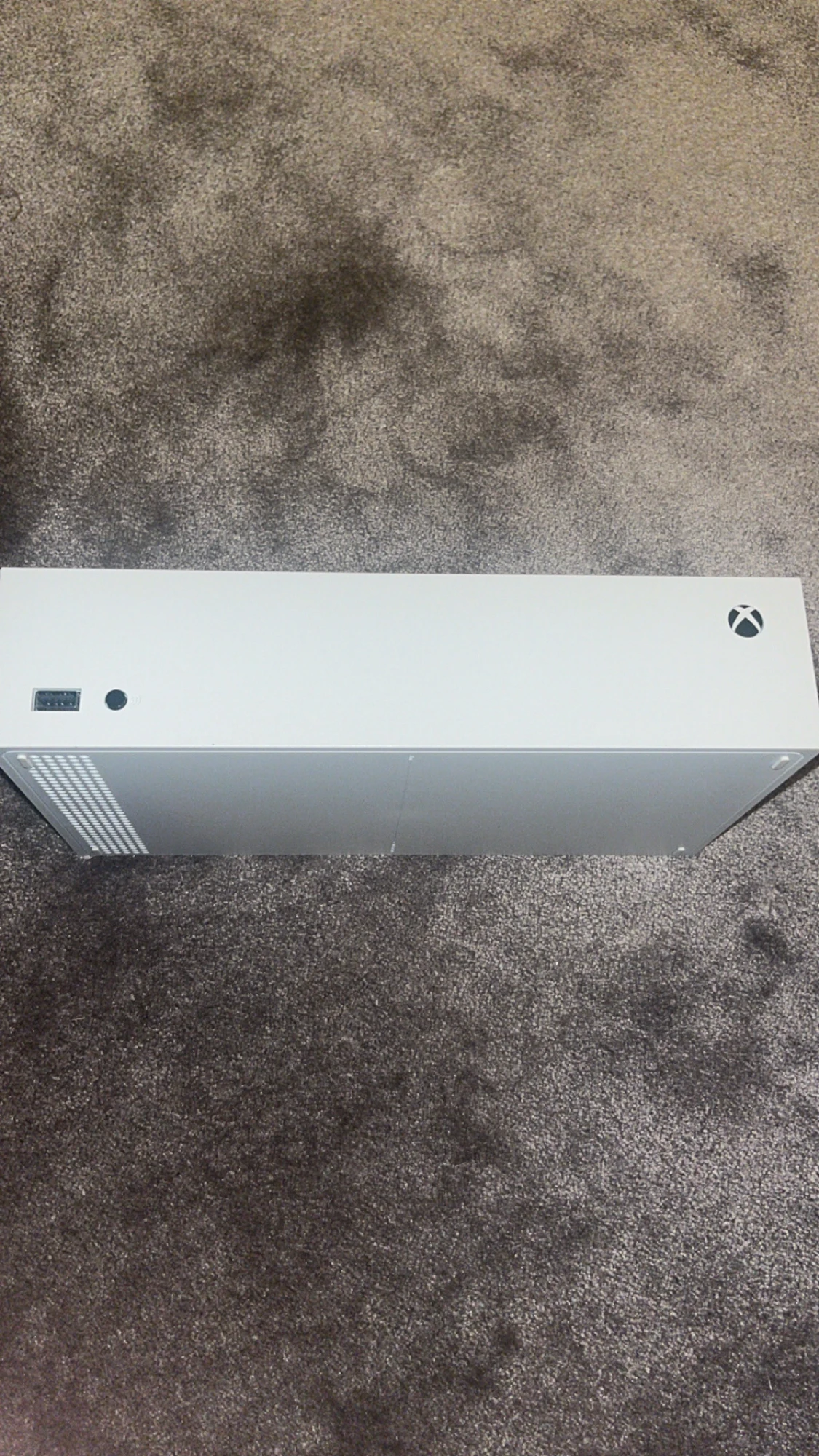 Säljer Xbox Series S + 2 stycker hand kontroller! - 2