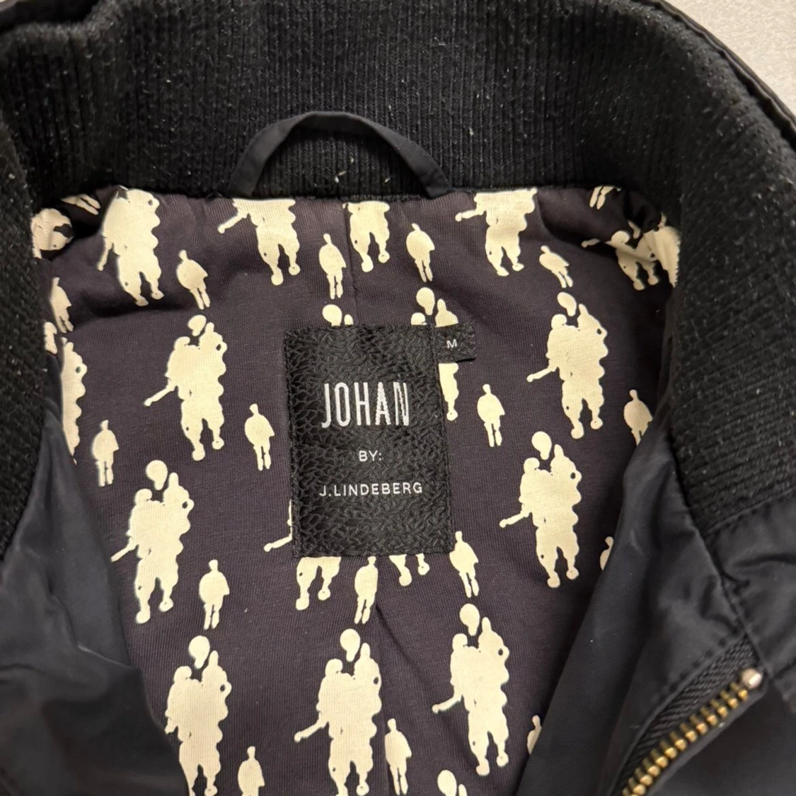 Svart fieldjacka från J.Lindberg  - 4
