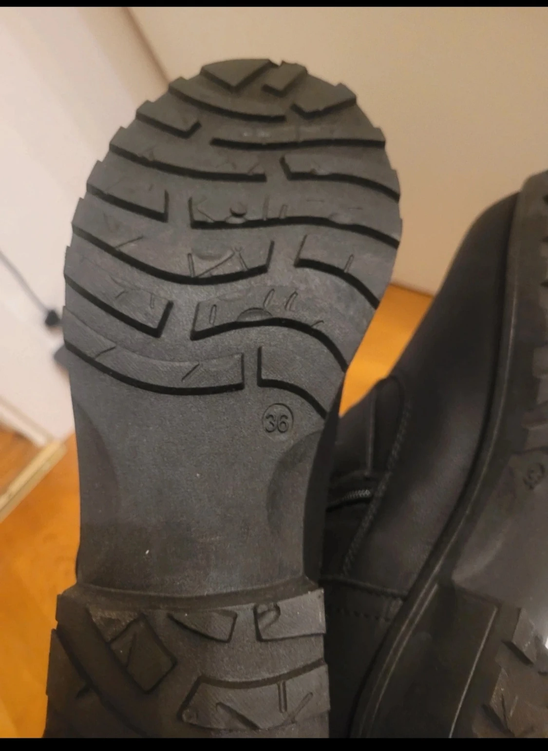 Svarta boots med spänne, storlek 36 - 1