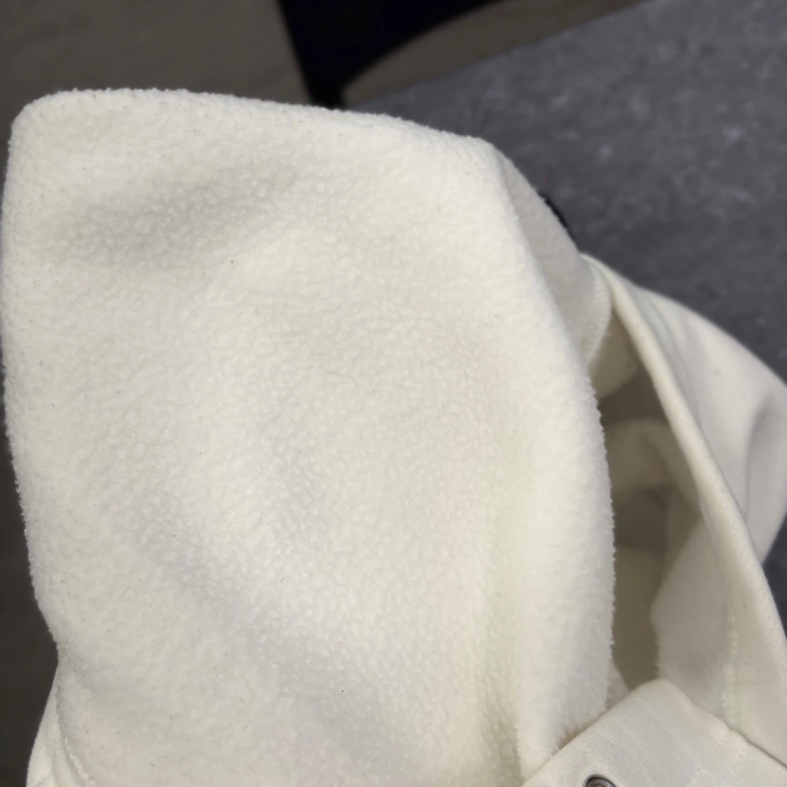 Vit hoddie från Desire Amsterdam - 4