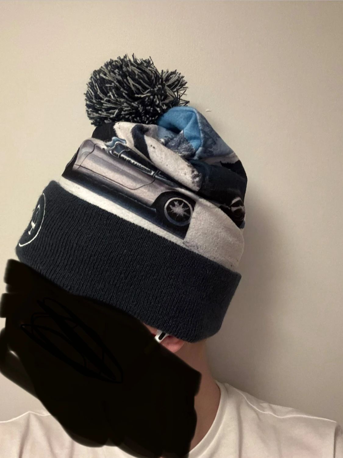 Mössa med bilmotiv och tofs med märket all cap one! - 2