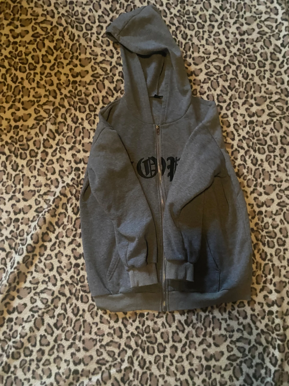 Grå hoodie med tryck - 2